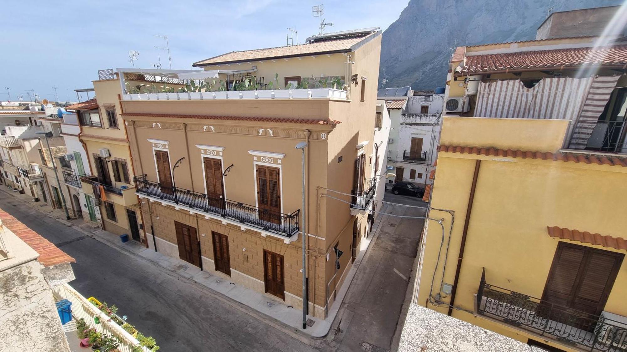 Bed and Breakfast Le Tre Ninfe Cinisi Exterior foto