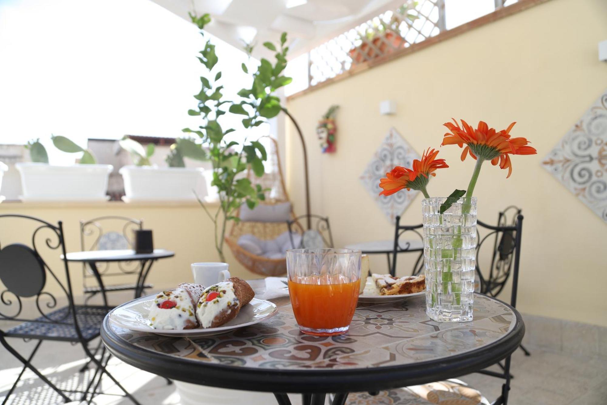 Bed and Breakfast Le Tre Ninfe Cinisi Exterior foto