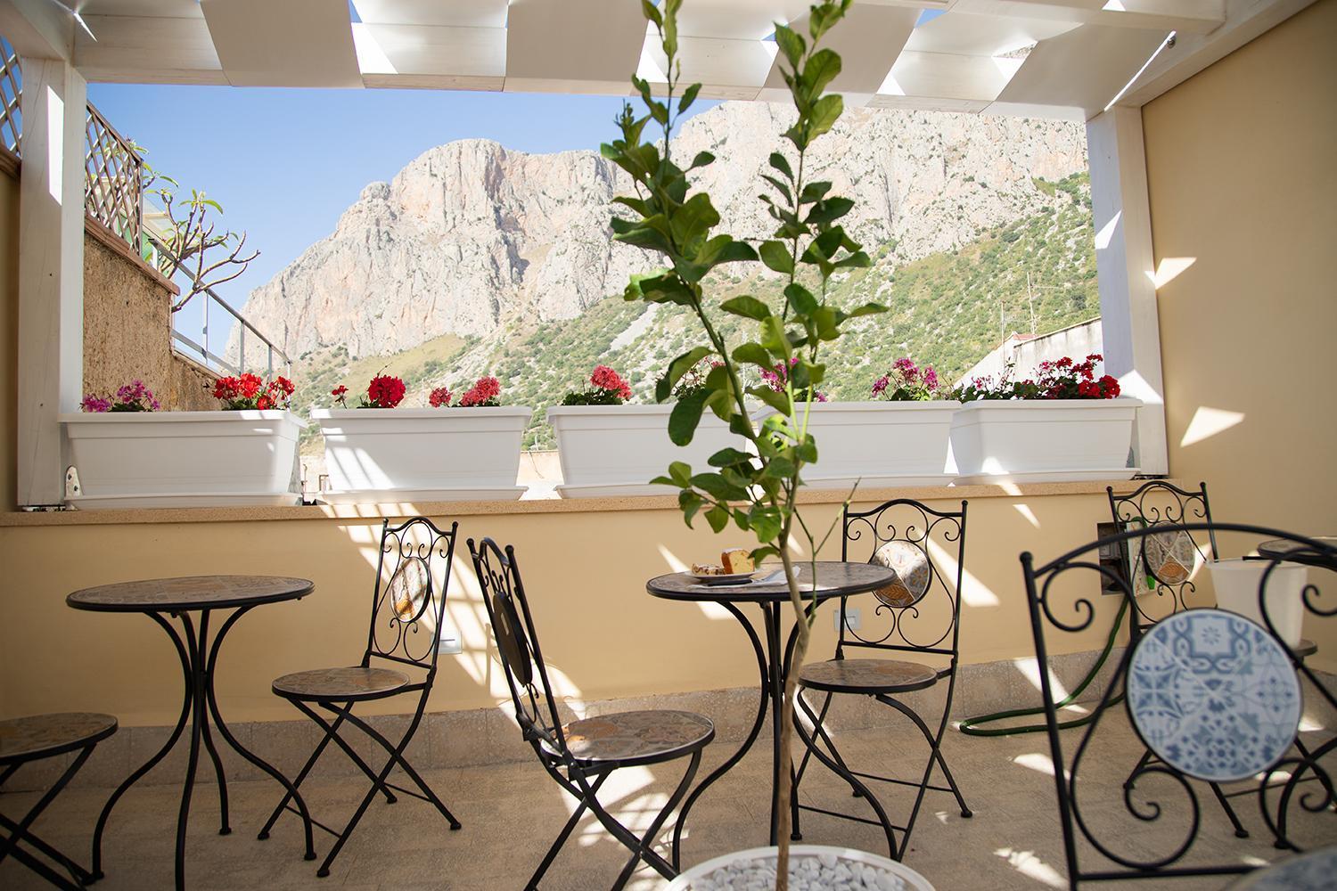 Bed and Breakfast Le Tre Ninfe Cinisi Exterior foto